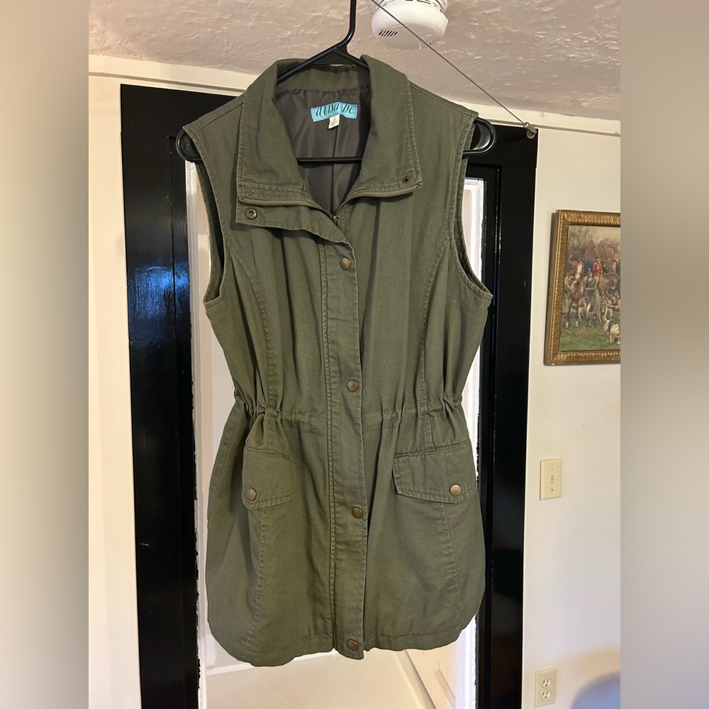 Aina Be Olive Green Cargo Vest